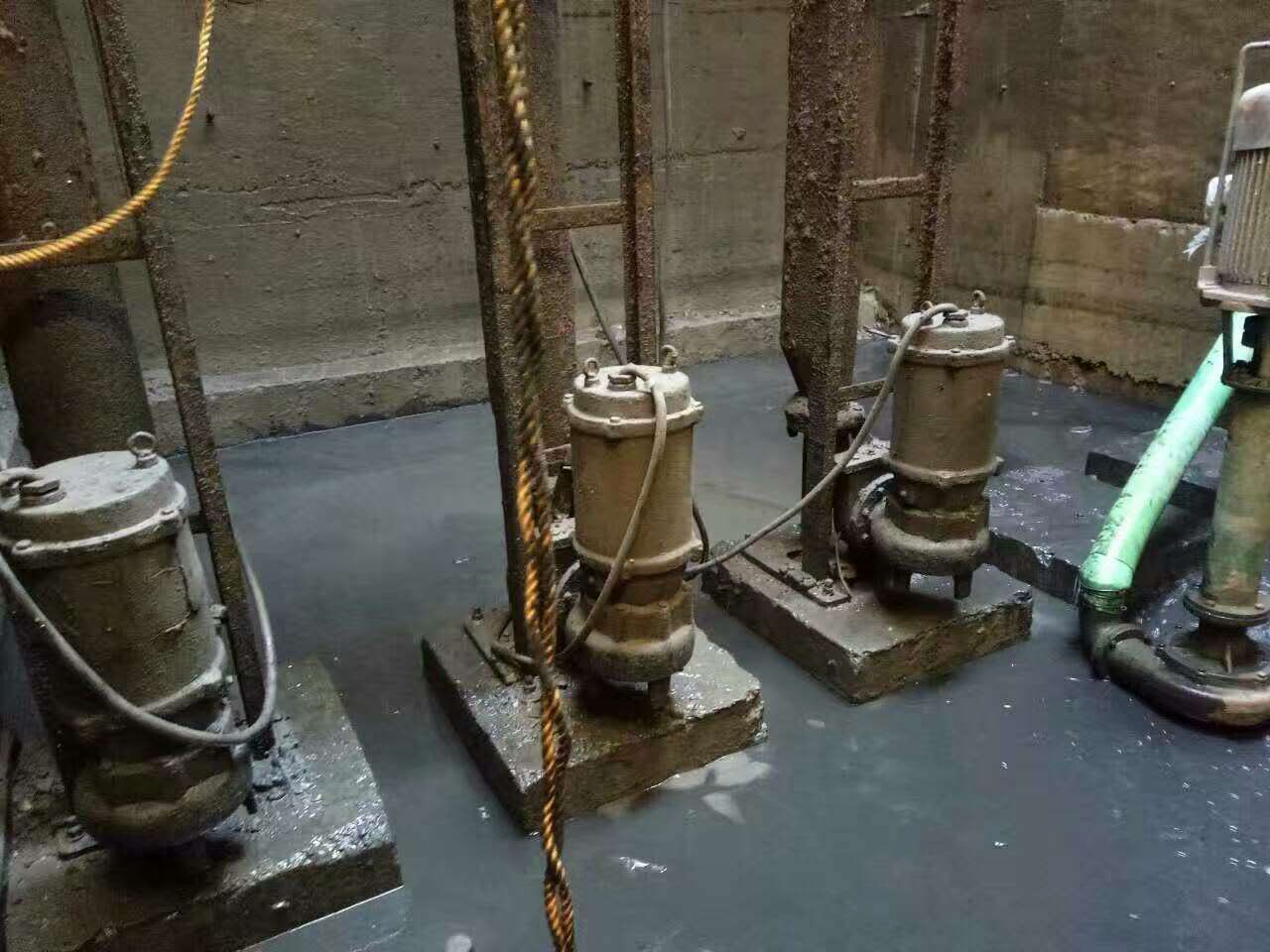 定边污水池清理